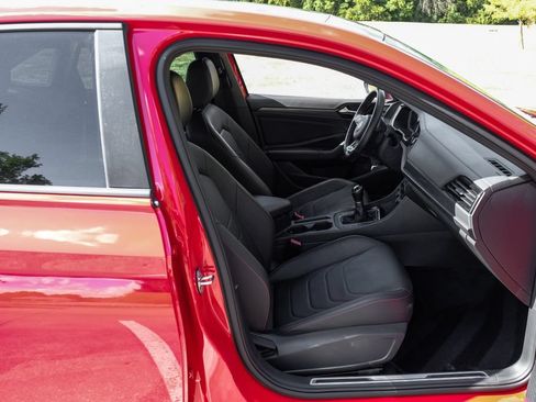 Used 2019 Volkswagen Jetta GLI Autobahn FWD image 38