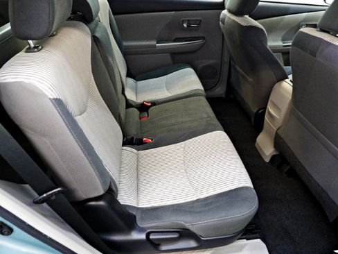 Used 2016 Toyota Prius V Three FWD image 16