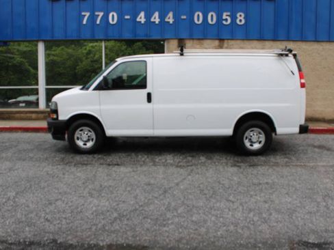 Used 2020 Chevrolet Express 2500 w/ Communications Package RWD image 20