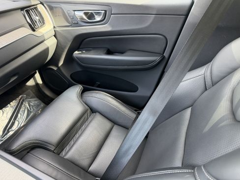 Used 2021 Volvo XC60 T5 Inscription w/ Advanced Package FWD image 19