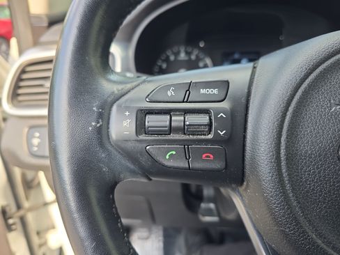 Used 2016 Kia Sorento EX AWD/4WD image 16