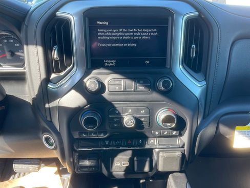 Used 2020 Chevrolet Silverado 3500 LTZ w/ LTZ Convenience Package image 18