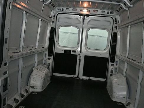 Used 2023 RAM ProMaster 2500 image 21