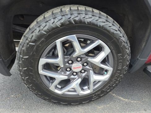 Used 2024 GMC Sierra 1500 SLT w/ SLT Premium Plus Package AWD/4WD image 43