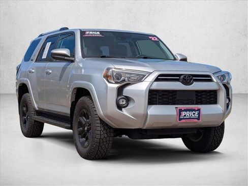 Used 2022 Toyota 4Runner SR5 AWD/4WD image 3
