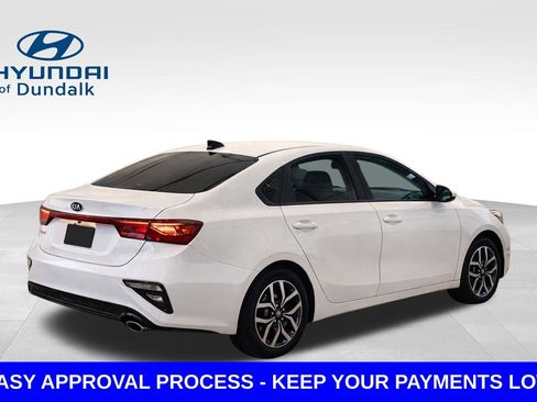 Used 2019 Kia Forte LXS FWD image 2