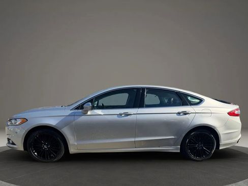 Used 2016 Ford Fusion SE w/ Equipment Group 202A image 8