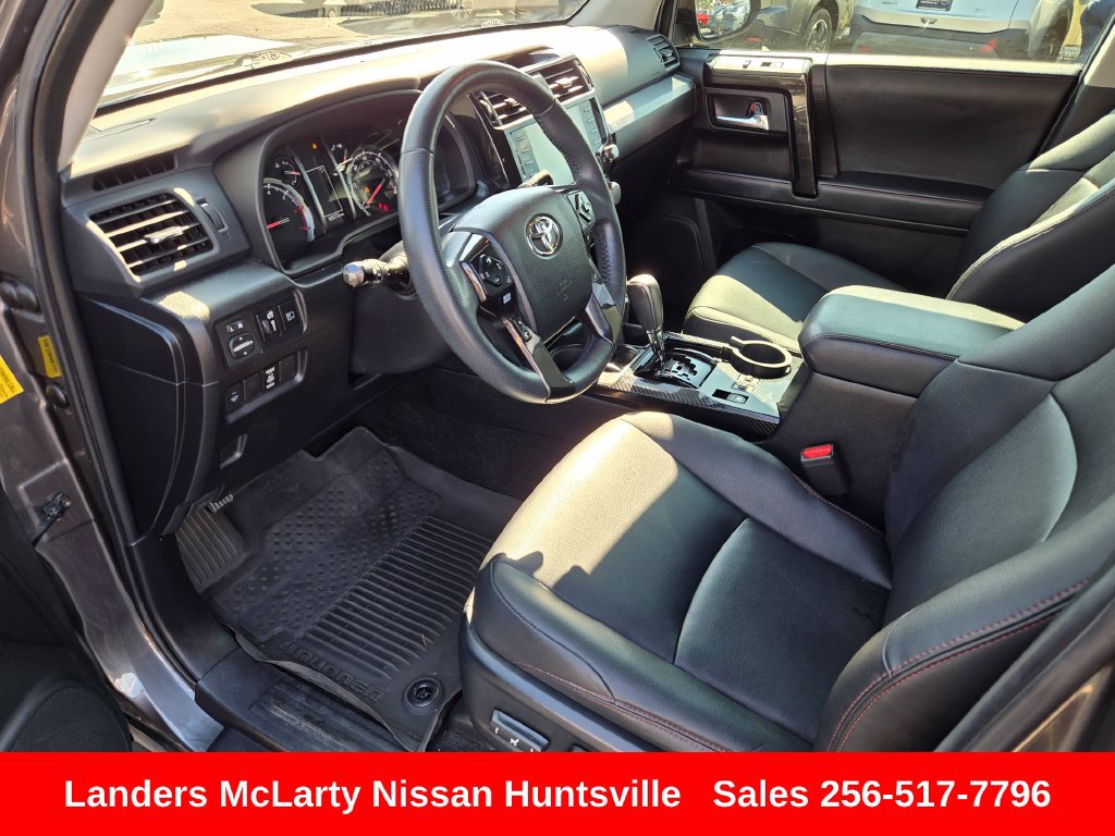 Used 2021 Toyota 4Runner Venture w/ Moonroof Package AWD/4WD image 17