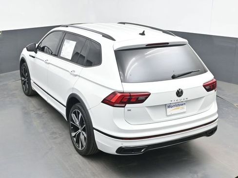 Used 2022 Volkswagen Tiguan SE R-Line FWD image 36