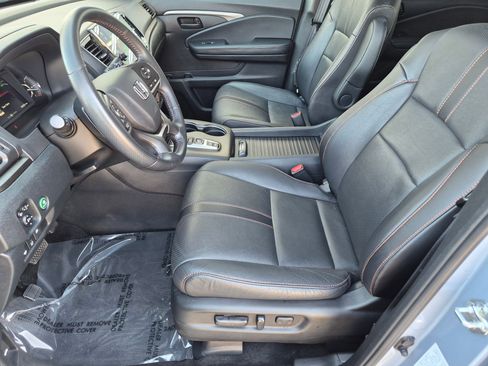 Certified 2023 Honda Passport TrailSport image 12