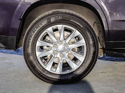 Used 2024 Chevrolet Tahoe Premier RWD image 12