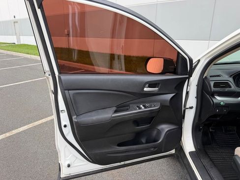 Used 2015 Honda CR-V LX image 24