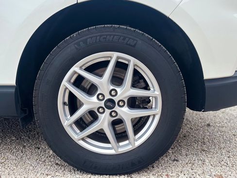 Certified 2024 Ford Edge SEL w/ Convenience Package image 15