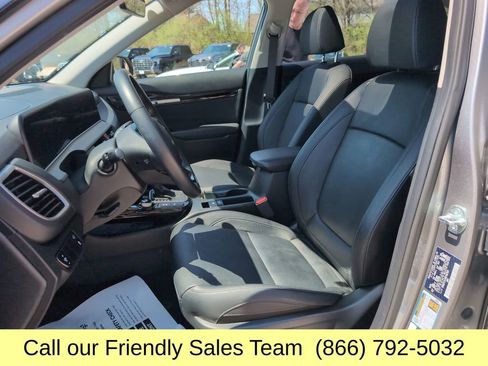 Used 2024 Kia Seltos SX w/ SX Sunroof Package AWD/4WD image 11
