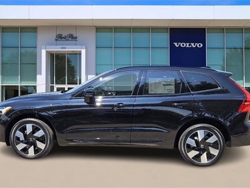 Certified 2025 Volvo XC60 T8 Plus w/ Protection Package Premier image 3