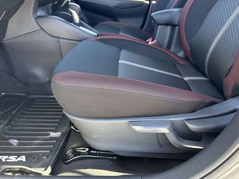 New 2025 Nissan Versa SR w/ Trunk Package image 27