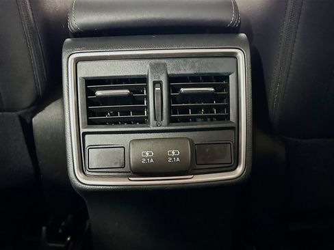 Used 2020 Subaru Forester Premium AWD/4WD image 31
