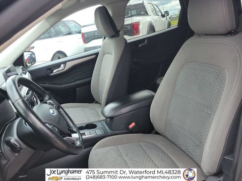 Used 2021 Ford Escape SE w/ Cold Weather Package FWD image 19