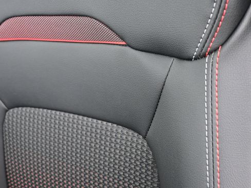 New 2026 Nissan Kicks SR w/ SR Premium Package image 25