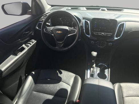 Used 2022 Chevrolet Equinox Premier AWD/4WD image 6