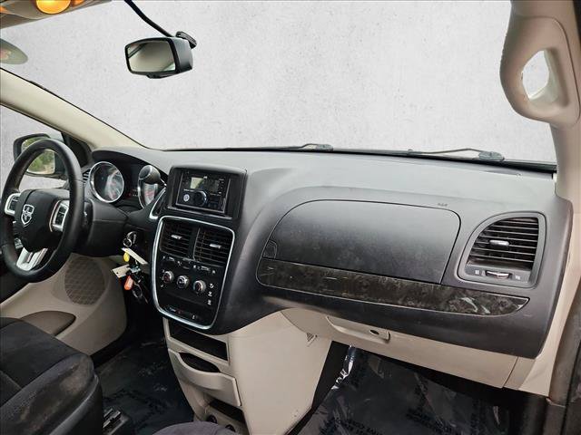 Used 2013 Dodge Grand Caravan American Value Package w/ UConnect Hands-Free Group FWD image 20