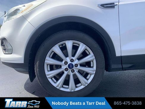 Used 2017 Ford Escape Titanium AWD/4WD image 17