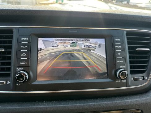 Used 2020 Kia Sedona EX image 14