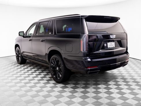 New 2026 Cadillac Escalade ESV Platinum Sport w/ LPO, ONYX Package AWD/4WD image 3