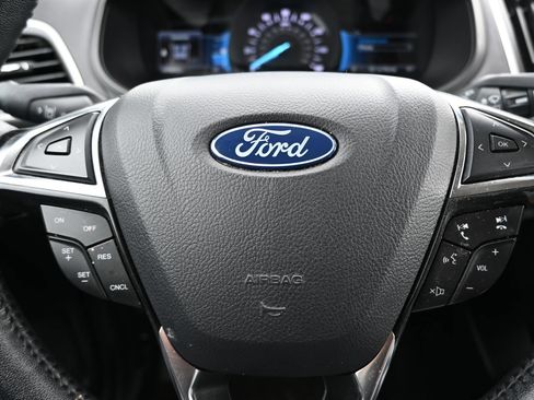 Used 2024 Ford Edge SEL AWD/4WD image 15