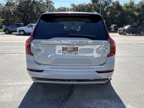 New 2026 Volvo XC90 B6 Ultra w/ Lounge Package image 4
