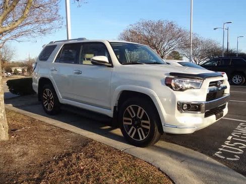 Used 2023 Toyota 4Runner Limited image 4