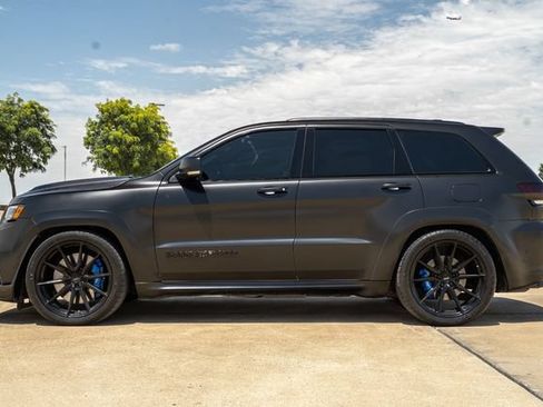 Used 2018 Jeep Grand Cherokee Trackhawk AWD/4WD image 5