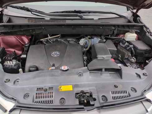 Used 2019 Toyota Highlander XLE FWD image 53