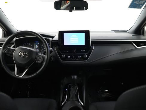 Used 2025 Toyota Corolla Hatchback w/ SE Package FWD image 13