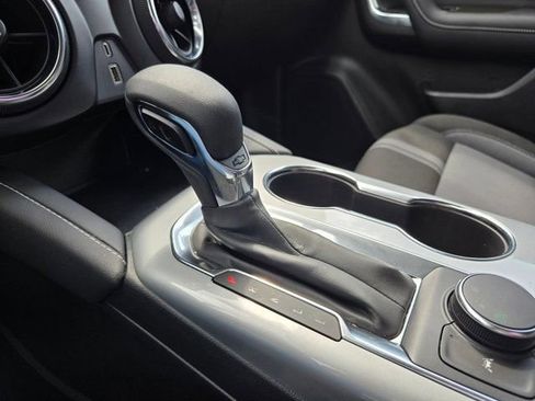 Used 2025 Chevrolet Blazer LT FWD image 20