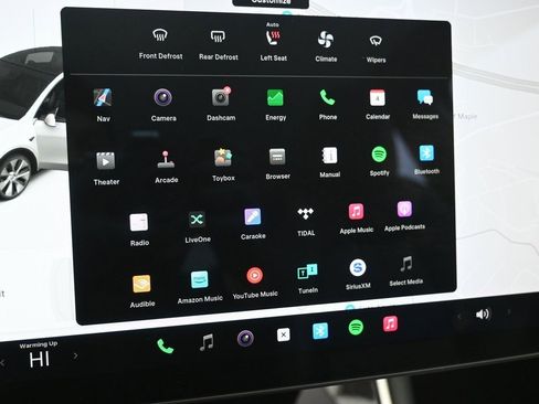 Used 2021 Tesla Model Y Long Range image 19