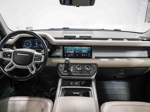Used 2020 Land Rover Defender 110 HSE image 14