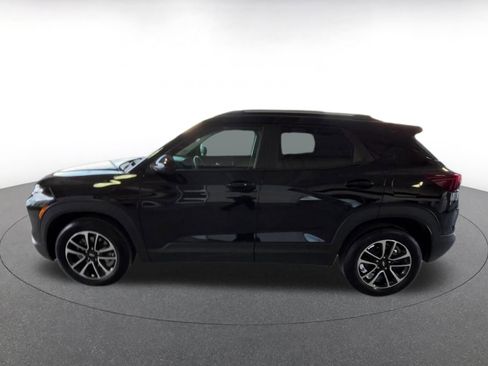 Used 2025 Chevrolet TrailBlazer LT FWD image 12