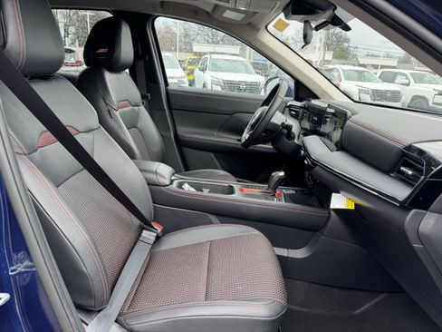 Certified 2025 Nissan Kicks SR w/ SR Premium Package image 16