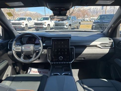 Used 2026 GMC Acadia AT4 w/ Luxury Package image 13