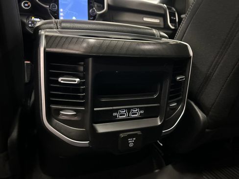 Used 2025 RAM 1500 Big Horn AWD/4WD image 31