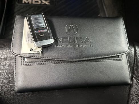 Used 2017 Acura MDX SH-AWD image 41