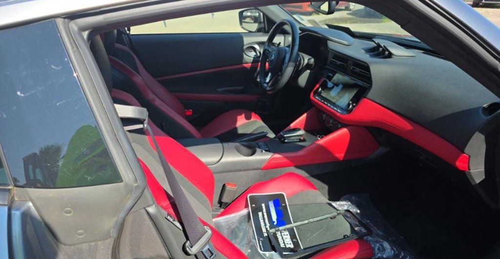 Used 2024 Nissan Z Performance w/ Floor Mat Package RWD image 6