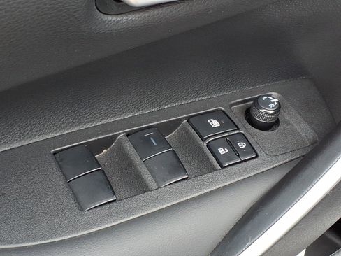 Used 2022 Toyota Corolla SE image 15