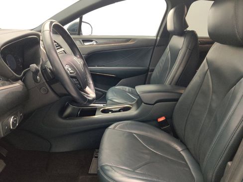 Used 2019 Lincoln MKC Reserve FWD image 17
