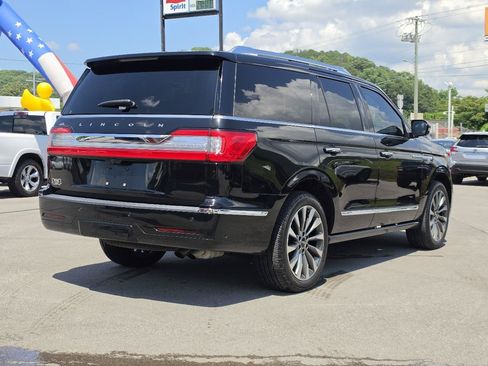 Used 2018 Lincoln Navigator Select w/ Technology Package AWD/4WD image 5