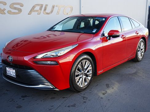 Used 2023 Toyota Mirai XLE w/ Advanced Technology Package image 7