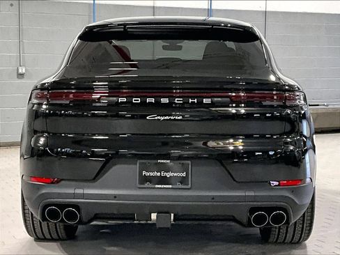 Used 2026 Porsche Cayenne E-Hybrid Coupe AWD/4WD image 8