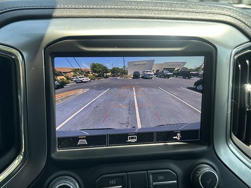 Used 2021 Chevrolet Silverado 1500 LTZ w/ Z71 Off-Road Package image 27