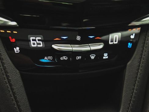 Used 2024 Cadillac XT6 Sport image 23